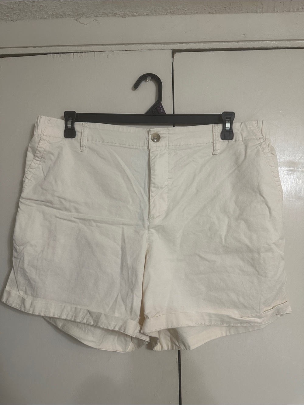 Old Navy Cream Bermuda Shorts